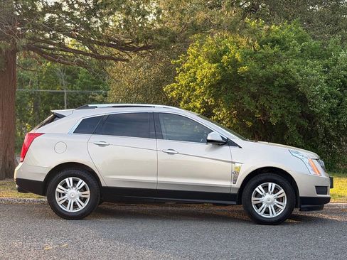 Used 2010 Cadillac SRX Luxury AWD/4WD image 5