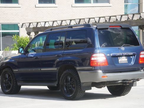 Used 2004 Toyota Land Cruiser AWD/4WD image 5