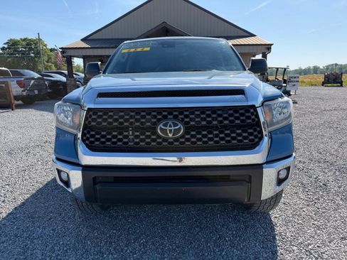 Used 2021 Toyota Tundra SR5 w/ SR5 Leather Package image 4