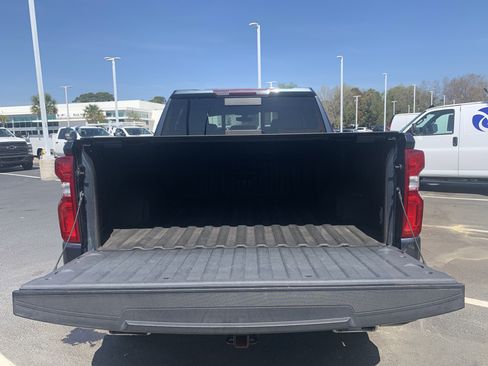 Used 2020 Chevrolet Silverado 1500 LT Trail Boss image 40