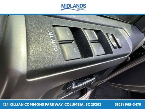 Used 2019 Toyota 4Runner SR5 AWD/4WD image 25