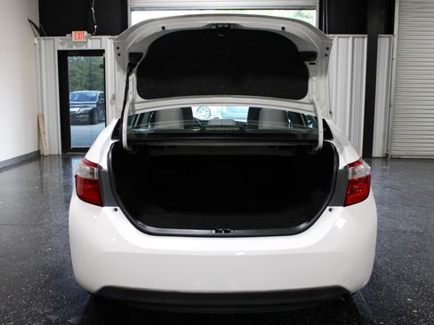 Used 2014 Toyota Corolla L FWD image 28