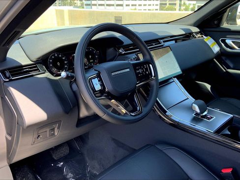 New 2026 Land Rover Range Rover Velar S image 9
