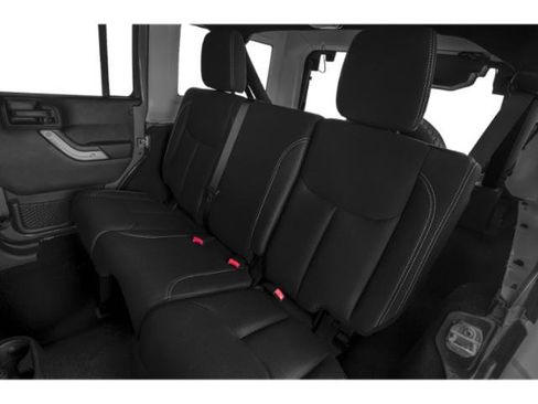 Used 2015 Jeep Wrangler Unlimited Sahara w/ Connectivity Group AWD/4WD image 14