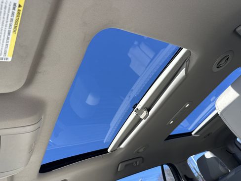 Used 2017 GMC Acadia Denali image 36