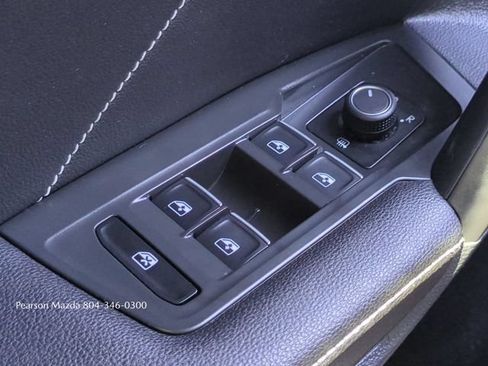 Used 2024 Volkswagen Tiguan SE R-Line AWD/4WD image 25