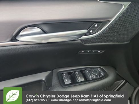 Used 2017 Cadillac XT5 Luxury w/ Driver Awareness Package image 21