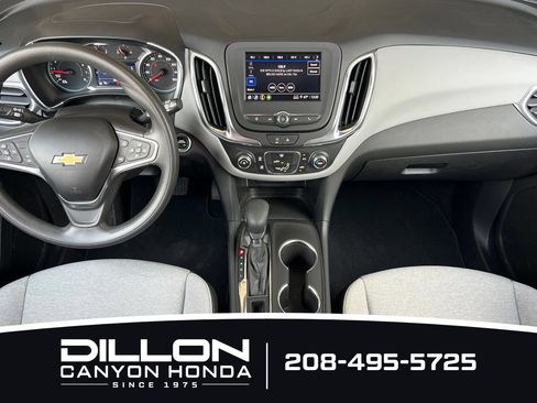 Used 2022 Chevrolet Equinox LS w/ LS Convenience Package AWD/4WD image 13