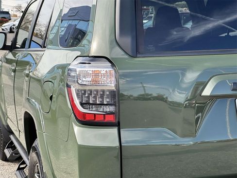 Used 2022 Toyota 4Runner Trail Special Edition image 12