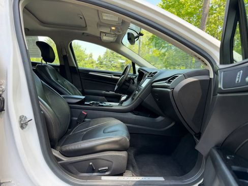 Used 2014 Ford Fusion Titanium FWD image 15