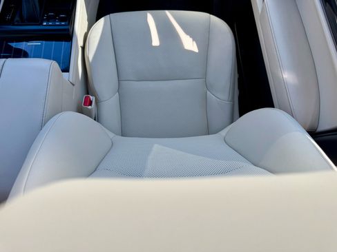 Used 2020 Lexus GX 460 Premium image 35