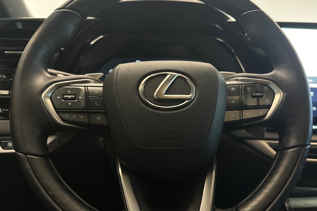 Certified 2025 Lexus RX 350 Premium w/ Accessory Package FWD image 23