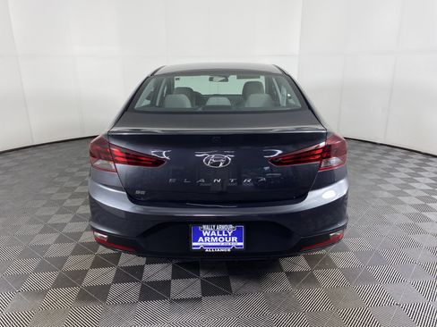 Used 2020 Hyundai Elantra SE FWD image 7
