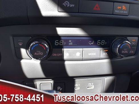 Used 2024 Nissan Frontier PRO-4X w/ Technology Package image 34