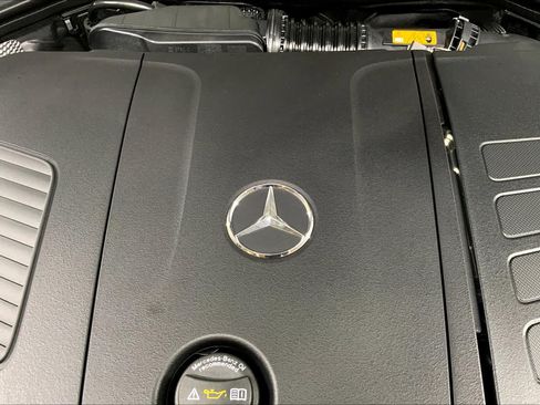 Used 2025 Mercedes-Benz C 300 4MATIC Sedan image 16