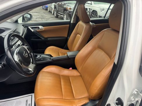 Used 2013 Lexus CT 200h w/ Premium Pkg w/Navigation image 28