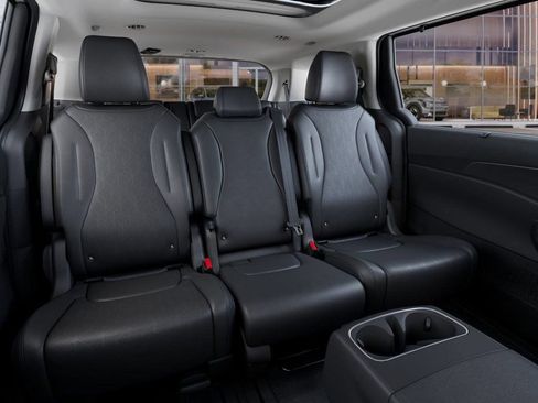 New 2026 Kia Carnival SX w/ SX Dark Edition Package FWD image 15