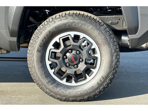 New 2026 Toyota Tacoma TRD Off-Road image 32