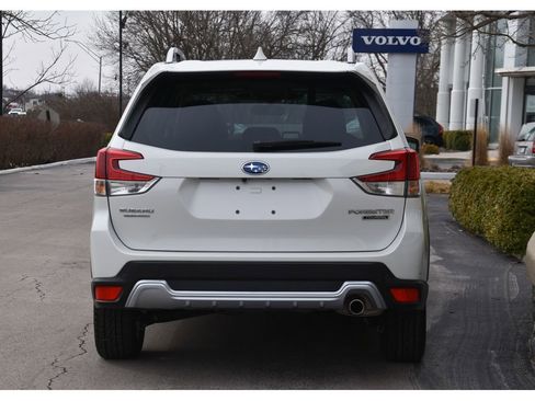 Used 2023 Subaru Forester Touring image 5