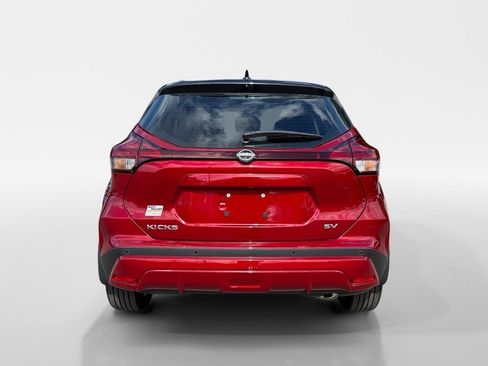 Used 2023 Nissan Kicks SV image 5