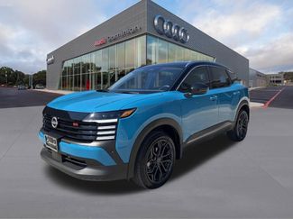 Used 2025 Nissan Kicks SR video 1