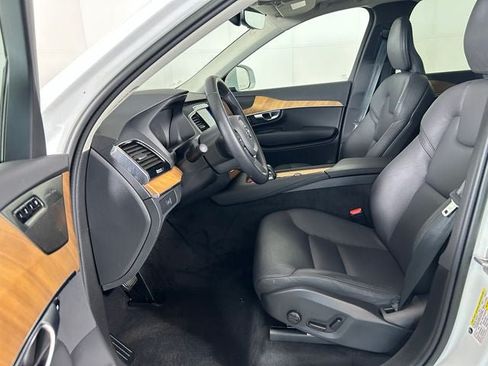 Used 2023 Volvo XC90 B6 Plus w/ Protection Package Premier AWD/4WD image 11