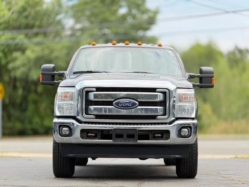 Used 2014 Ford F350 Lariat w/ Lariat Interior Package AWD/4WD image 4