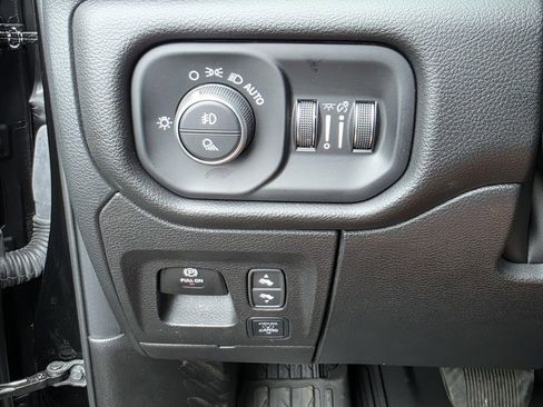 Used 2025 RAM 1500 Big Horn image 24