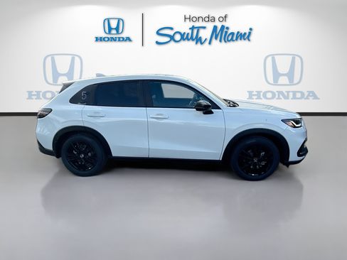 New 2027 Honda HR-V Sport image 8