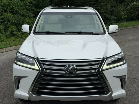 Used 2018 Lexus LX 570 4WD image 11
