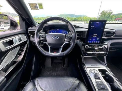 Certified 2023 Ford Explorer ST w/ Equipment Group 401A AWD/4WD image 5