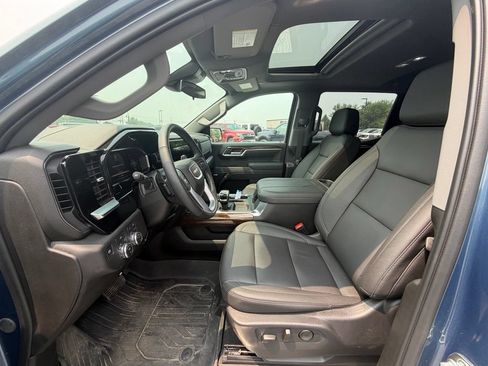 Used 2026 GMC Sierra 1500 Elevation w/ Elevation Premium Package AWD/4WD image 3