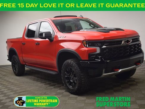Used 2023 Chevrolet Silverado 1500 ZR2 image 1