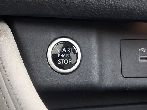Used 2021 Nissan Rogue SL w/ Premium Package AWD/4WD image 23