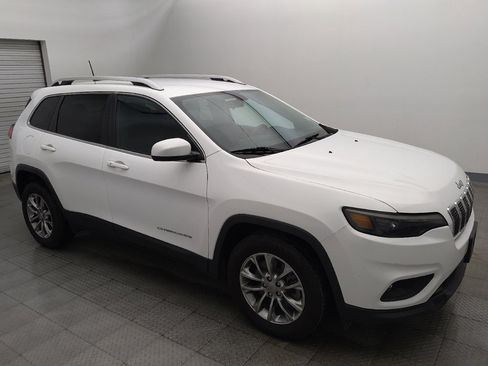 Used 2020 Jeep Cherokee Latitude Plus FWD image 11