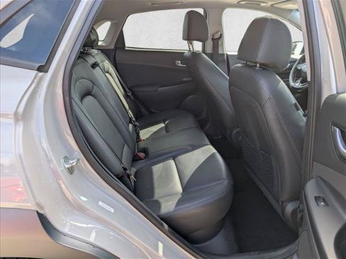 Used 2022 Hyundai Kona Limited FWD image 18