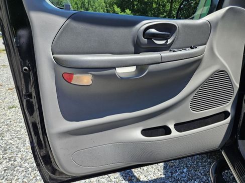 Used 2002 Ford F150 XL RWD image 10
