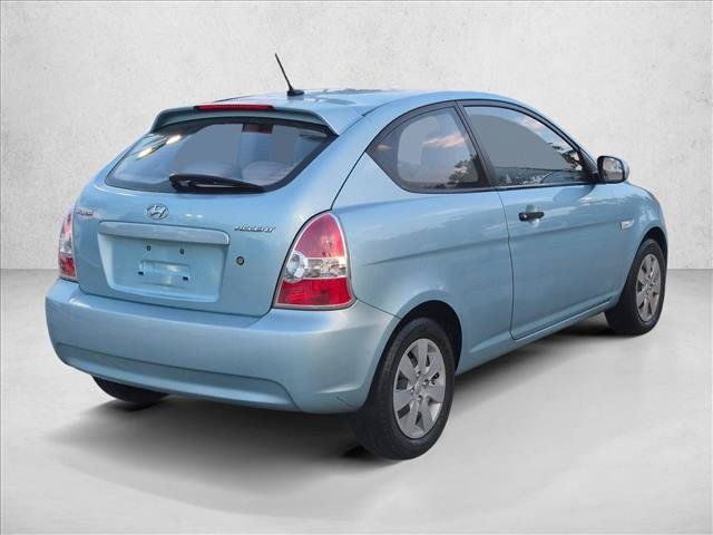 Used 2010 Hyundai Accent GS w/ Premium Pkg 3 FWD image 5