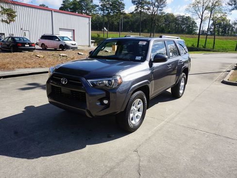 Used 2023 Toyota 4Runner SR5 image 23