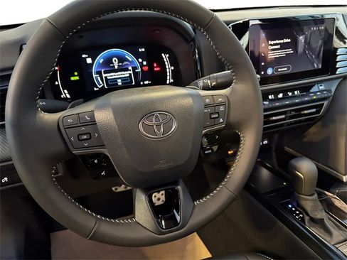 New 2026 Toyota Camry SE image 15