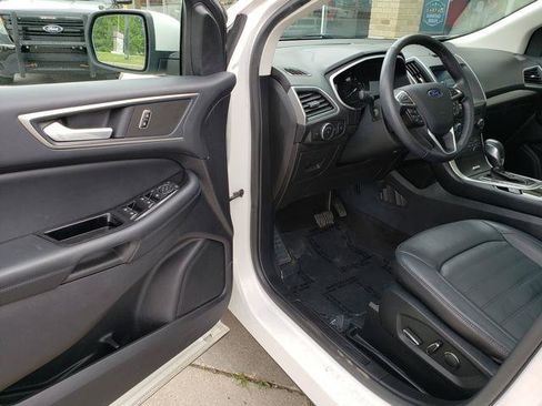 Used 2017 Ford Edge SEL w/ Equipment Group 201A AWD/4WD image 10