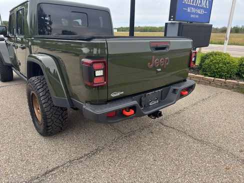 Used 2021 Jeep Gladiator Mojave w/ Dual Top Group AWD/4WD image 14