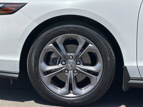 Certified 2023 Honda Accord EX image 33