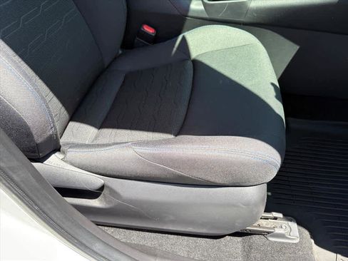 Used 2023 Toyota RAV4 SE w/ Convenience Package AWD/4WD image 7