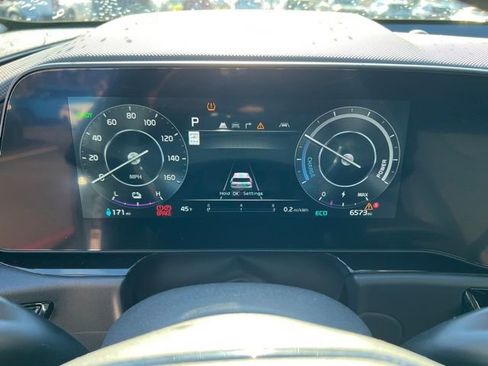 Used 2025 Kia Niro Wind w/ Wind Preserve Package image 17