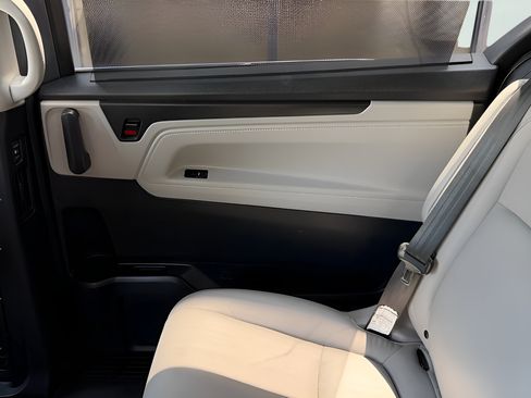 Used 2020 Honda Odyssey Elite image 30