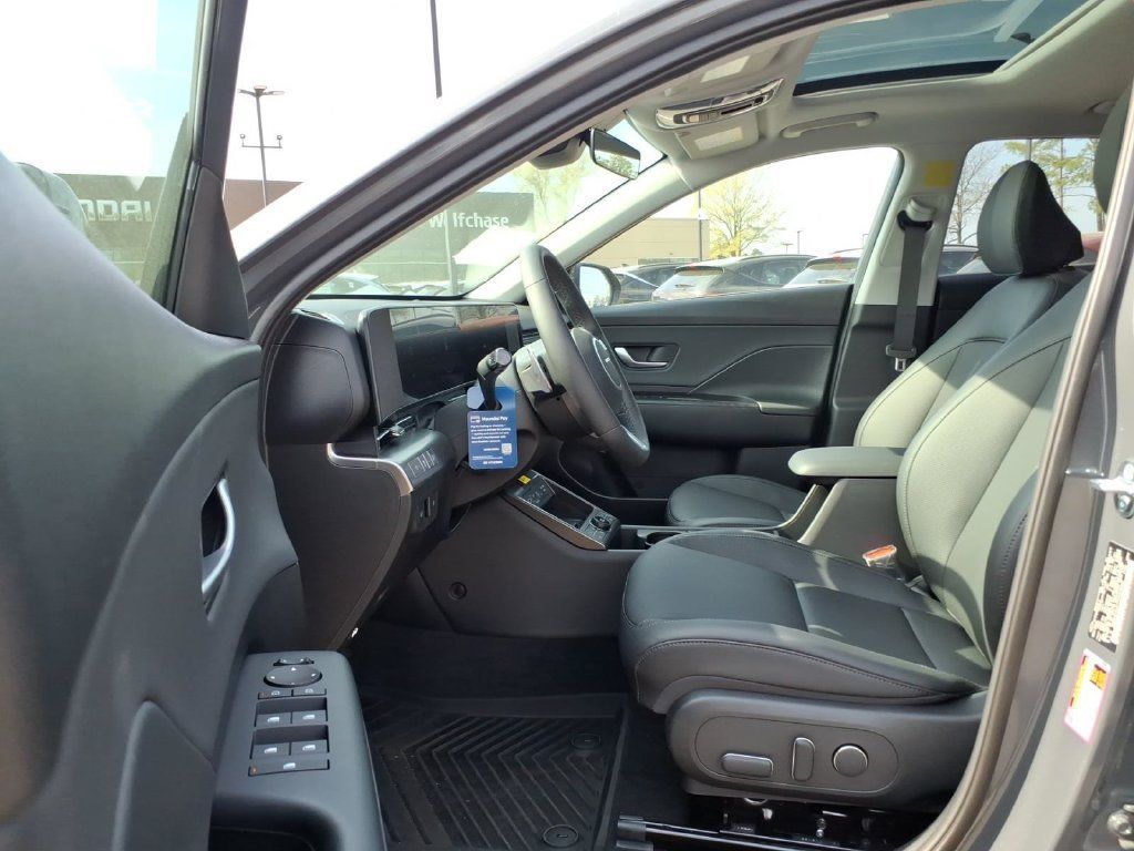 Certified 2026 Hyundai Kona Limited FWD image 15