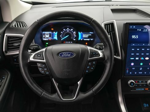 Certified 2024 Ford Edge SEL w/ Convenience Package AWD/4WD image 13