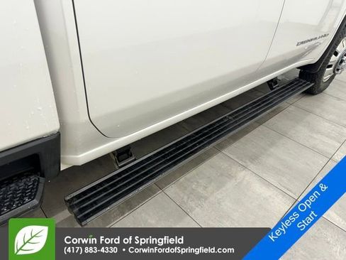 Used 2024 GMC Sierra 3500 Denali Ultimate image 17