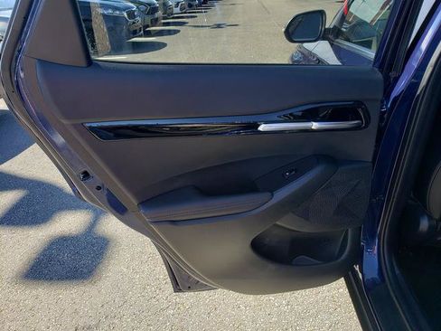 Certified 2024 Kia Seltos SX w/ SX Sunroof Package AWD/4WD image 16